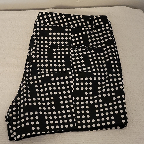 Gap Women's Shorts - Picture 8 of 8